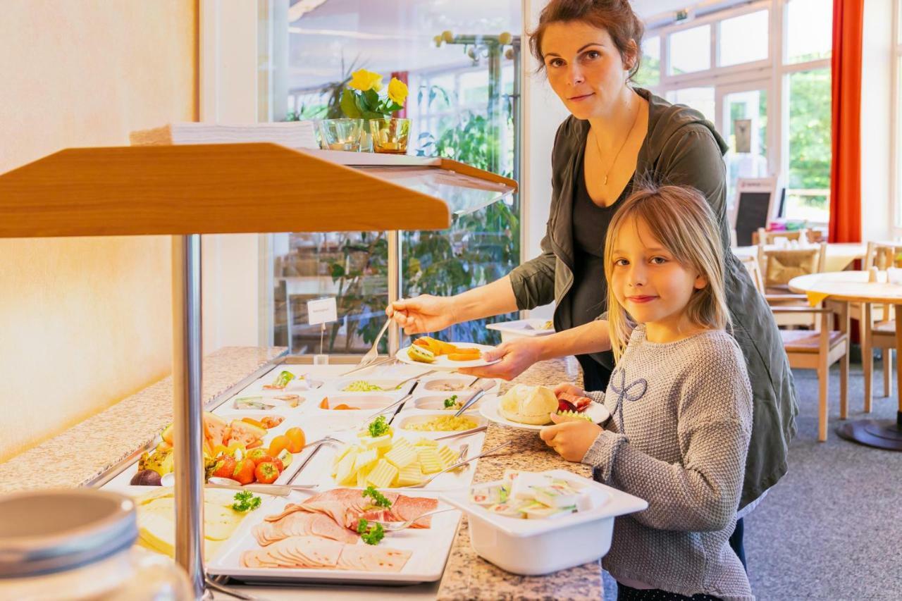 Mueritzparadies - Feriendorf Alte Fahrt Рехлин Екстериор снимка
